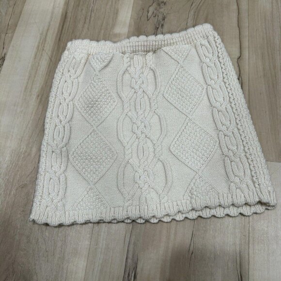 Zara Women’s Embroidered Knit Top Size Small Stretch Sleeveless - Picture 4 of 6